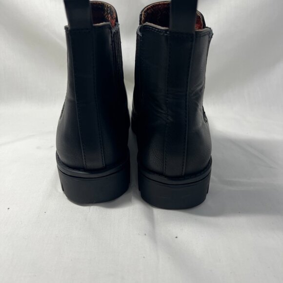 b.o.c. Black Ankle Booties elastic Sides Pull on Durable Soles New - Picture 7 of 10